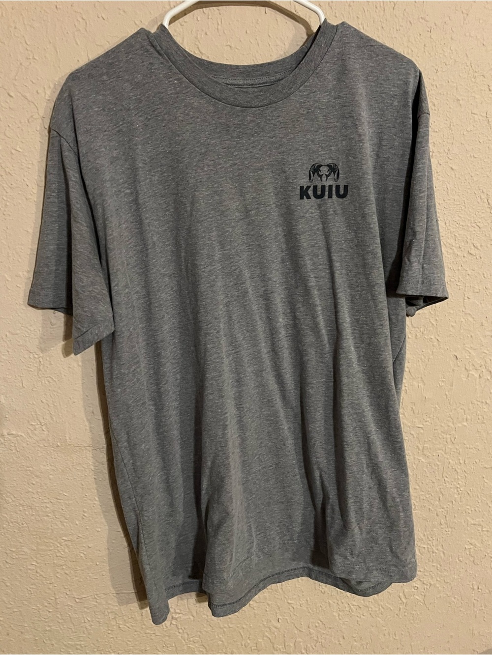 KUIU Men's Gray Short Sleeve Logo Crew Tee